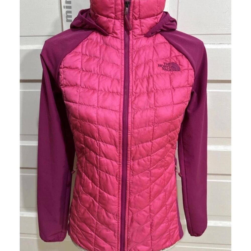 The North Face Thermoball Hoodie Jacket Hybrid Size XS Pink $159